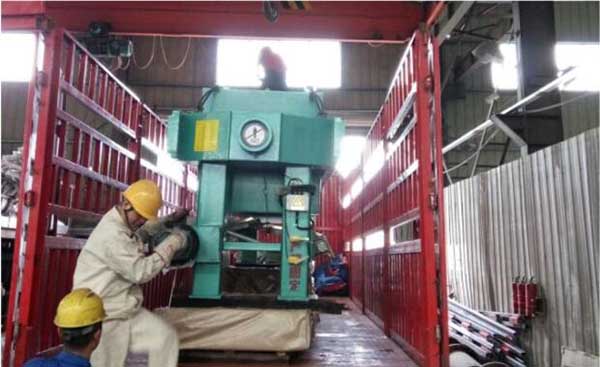 壓濾機(jī)供應(yīng)發(fā)貨現(xiàn)場