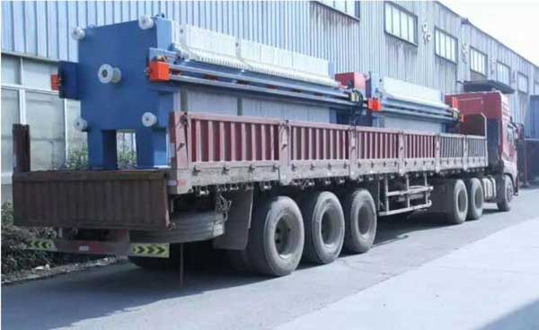 板框壓濾機(jī)生產(chǎn)廠家發(fā)貨現(xiàn)場(chǎng)